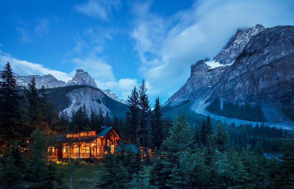 Cathedral Mountain Lodge Филд Екстериор снимка